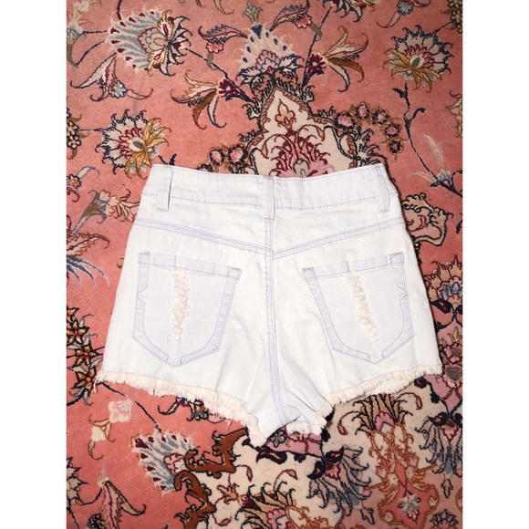 Jean Short - Picture 3 of 4